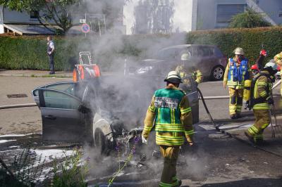 Esslingen: Auto in Oberesslingen ausgebrannt - Totalschaden